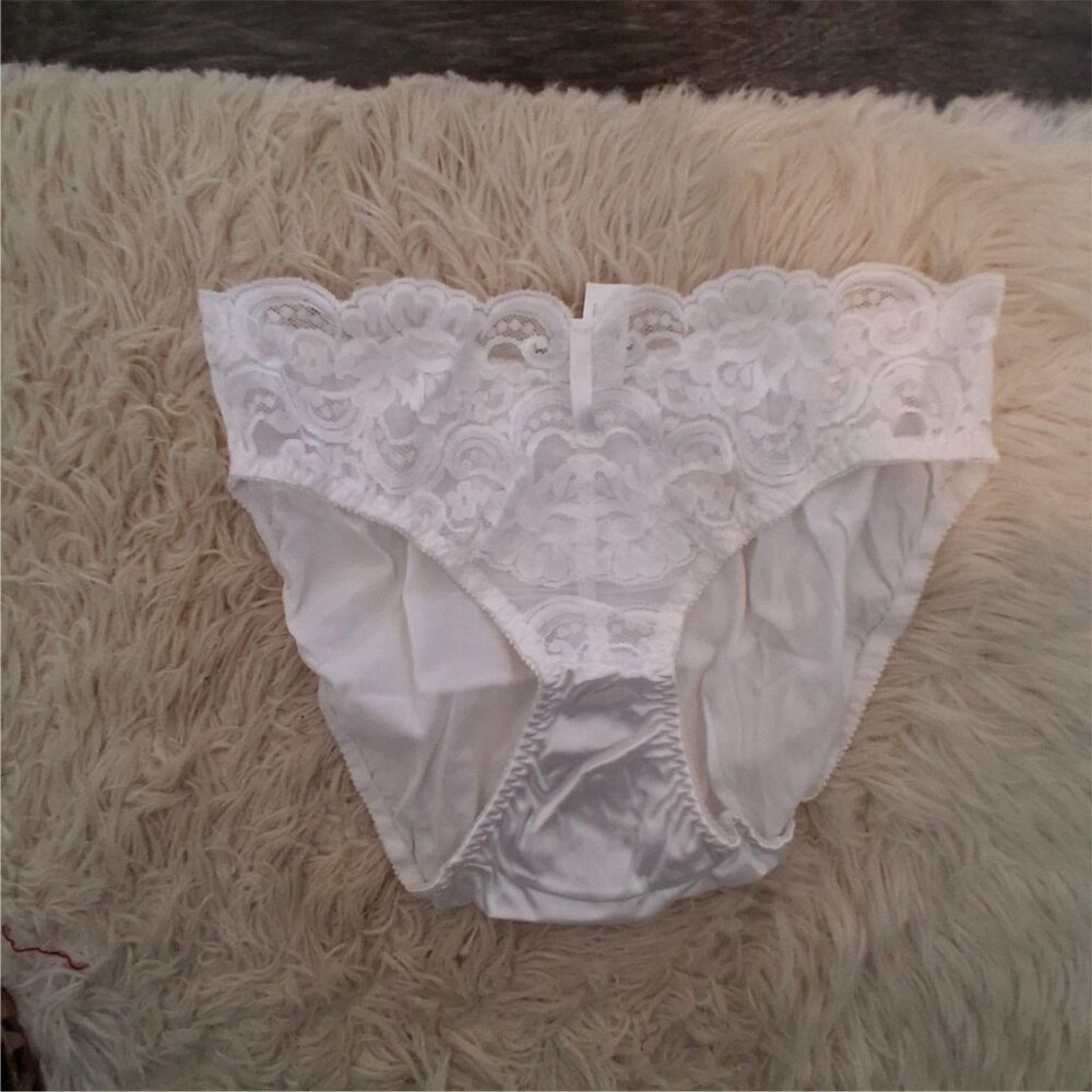 Victoria's Secret nwot vintage panties womens Large white lace satin nylon